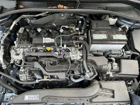 Used 2024 Toyota Corolla Cross LE FWD image 12