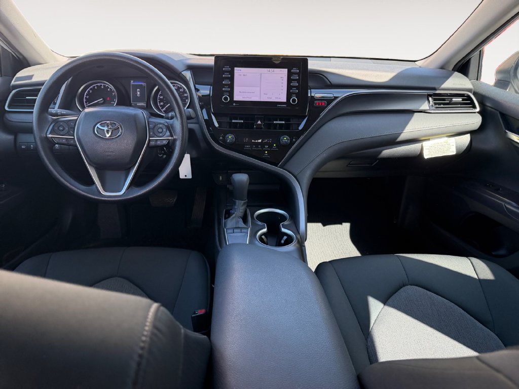 Used 2022 Toyota Camry LE w/ Carpet Mat Package (TMS) FWD image 10