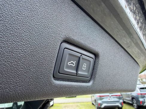 New 2025 Audi Q5 Premium Plus image 29