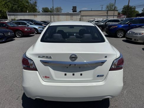 Used 2014 Nissan Altima 2.5 S FWD image 4
