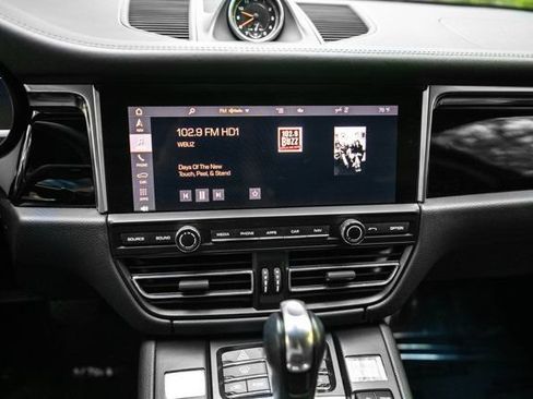 Used 2021 Porsche Macan S AWD/4WD image 40