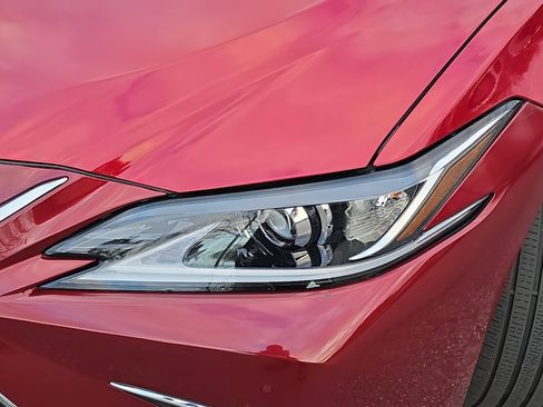 Used 2021 Lexus ES 250 w/ Premium Package image 31