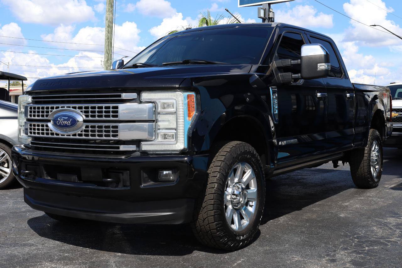 Used 2017 Ford F350 Platinum w/ Platinum Ultimate Package AWD/4WD image 2