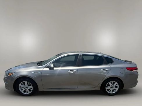 Used 2018 Kia Optima LX FWD image 4