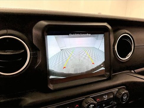 Used 2022 Jeep Wrangler Unlimited Rubicon 4xe w/ Cold Weather Group image 27