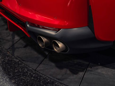 Used 2020 Ferrari 812 Superfast RWD image 27