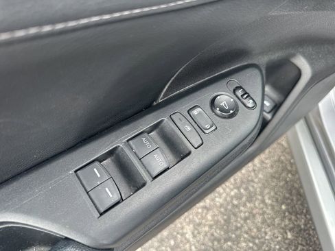 Used 2016 Honda Civic Touring image 17