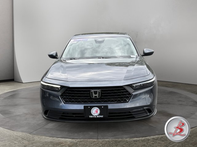 Used 2023 Honda Accord EX image 2