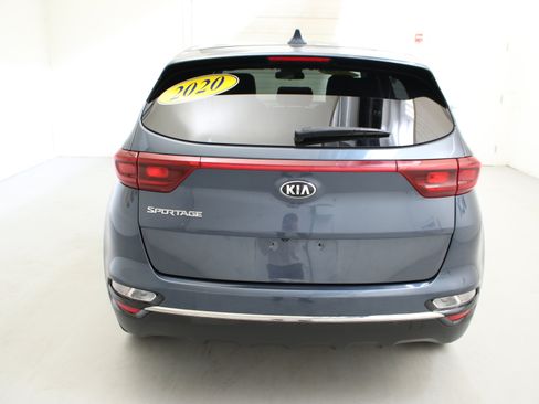 Used 2020 Kia Sportage LX w/ LX Popular Package AWD/4WD image 9