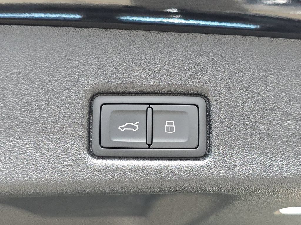 New 2026 Audi Q5 Premium Plus AWD/4WD image 13