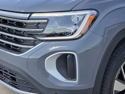 New 2026 Volkswagen Atlas SE image 6