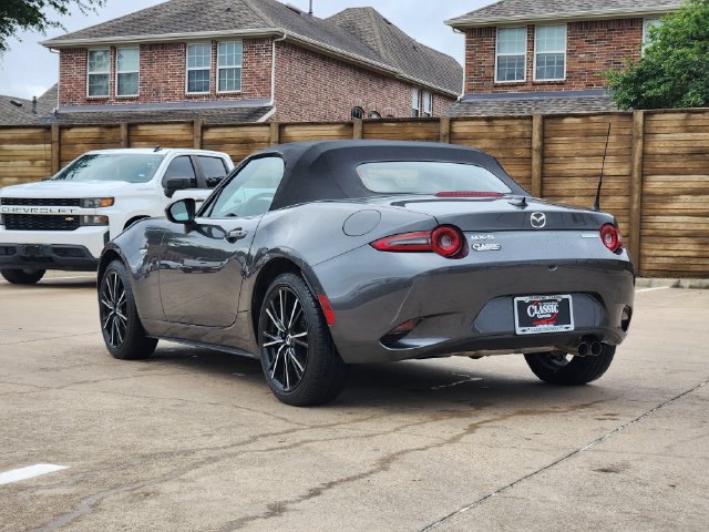 Used 2025 MAZDA MX-5 Miata Grand Touring RWD image 3