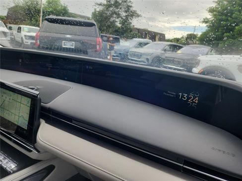 New 2026 Lincoln Nautilus Premier image 26