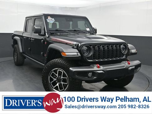 Used 2024 Jeep Gladiator Rubicon AWD/4WD image 1