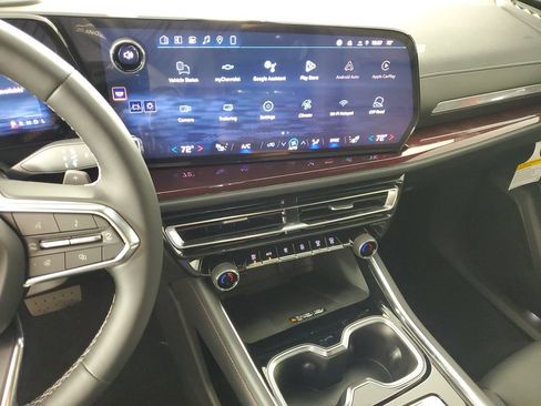 New 2026 Chevrolet Traverse Z71 AWD/4WD image 17