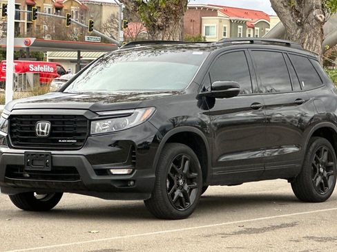 Used 2024 Honda Passport Black Edition image 8
