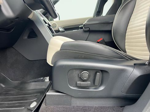 Used 2021 Land Rover Discovery HSE R-Dynamic image 53