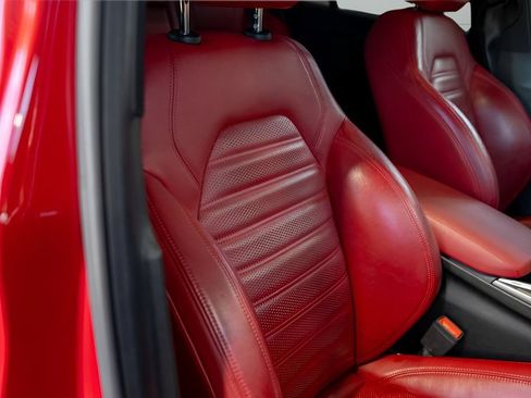Used 2022 Alfa Romeo Giulia Veloce RWD image 78