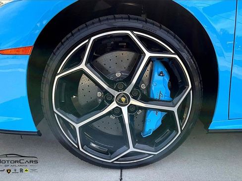 Used 2023 Lamborghini Huracan EVO image 10