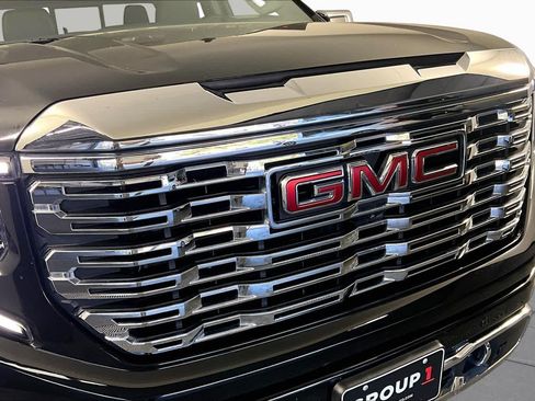 Used 2025 GMC Sierra 1500 Denali w/ Denali Reserve Package AWD/4WD image 29
