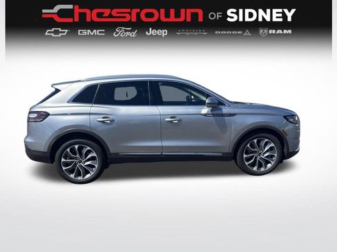 Used 2023 Lincoln Nautilus Reserve AWD/4WD image 6