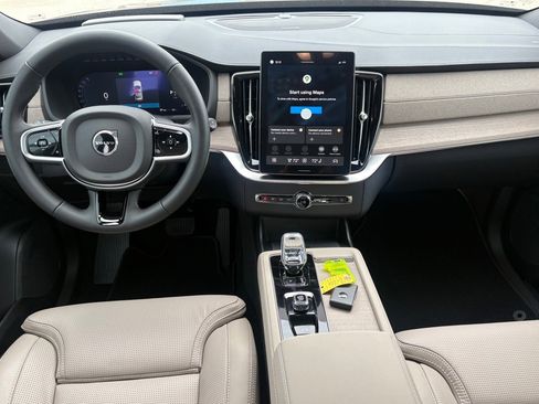New 2026 Volvo XC90 B6 Ultra w/ Protection Package Premier image 11