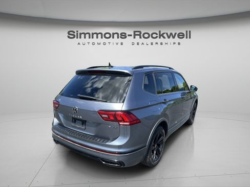 Used 2023 Volkswagen Tiguan SE R-Line AWD/4WD image 5