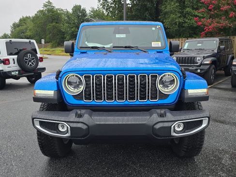 New 2025 Jeep Wrangler Sahara image 15