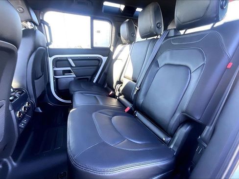 Used 2024 Land Rover Defender 110 X-Dynamic SE image 22