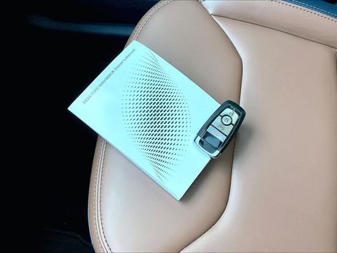 Certified 2024 Ford Maverick Lariat image 15