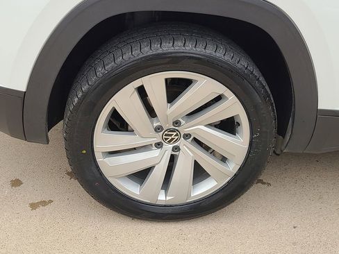 Used 2022 Volkswagen Atlas Cross Sport SE AWD/4WD image 6