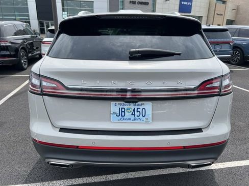 Used 2023 Lincoln Nautilus Reserve AWD/4WD image 5