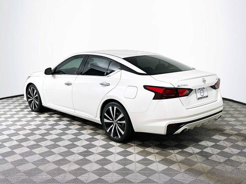 Used 2019 Nissan Altima 2.5 Platinum image 5