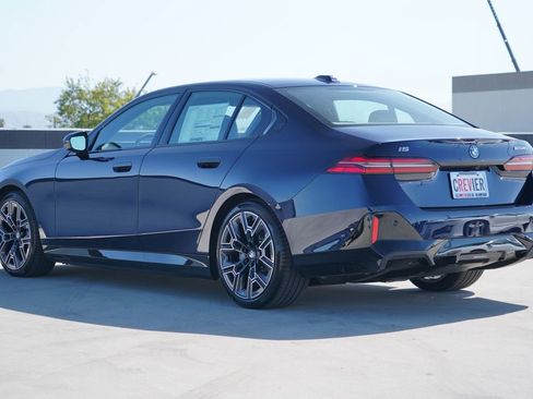 New 2026 BMW i5 eDrive40 w/ M Sport Package image 7