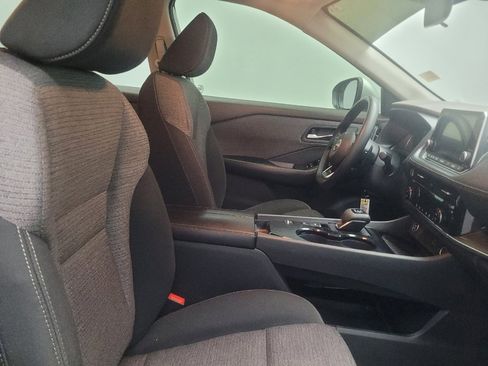 Used 2022 Nissan Rogue SV FWD image 21