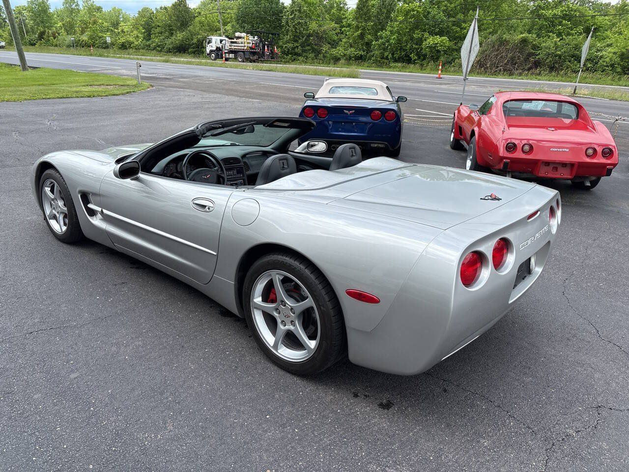 Used 2004 Chevrolet Corvette Convertible w/ Preferred Equipment Group RWD image 5