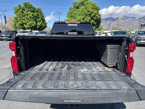 Used 2022 Chevrolet Silverado 2500 LT w/ Midnight Edition AWD/4WD image 14