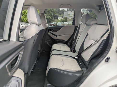 Used 2022 Subaru Forester Limited AWD/4WD image 25