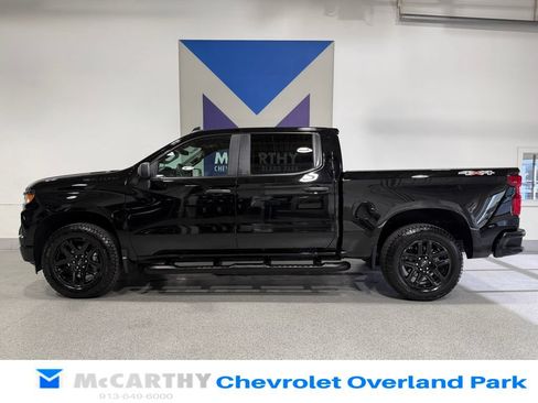 Used 2026 Chevrolet Silverado 1500 Custom w/ Turbomax Blackout Package AWD/4WD image 9