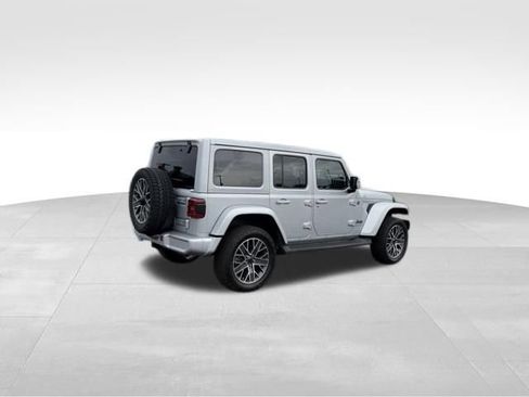 Used 2024 Jeep Wrangler High Altitude AWD/4WD image 6