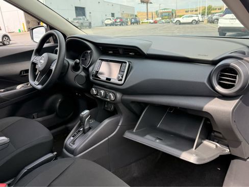 Used 2025 Nissan Kicks Play S FWD image 12