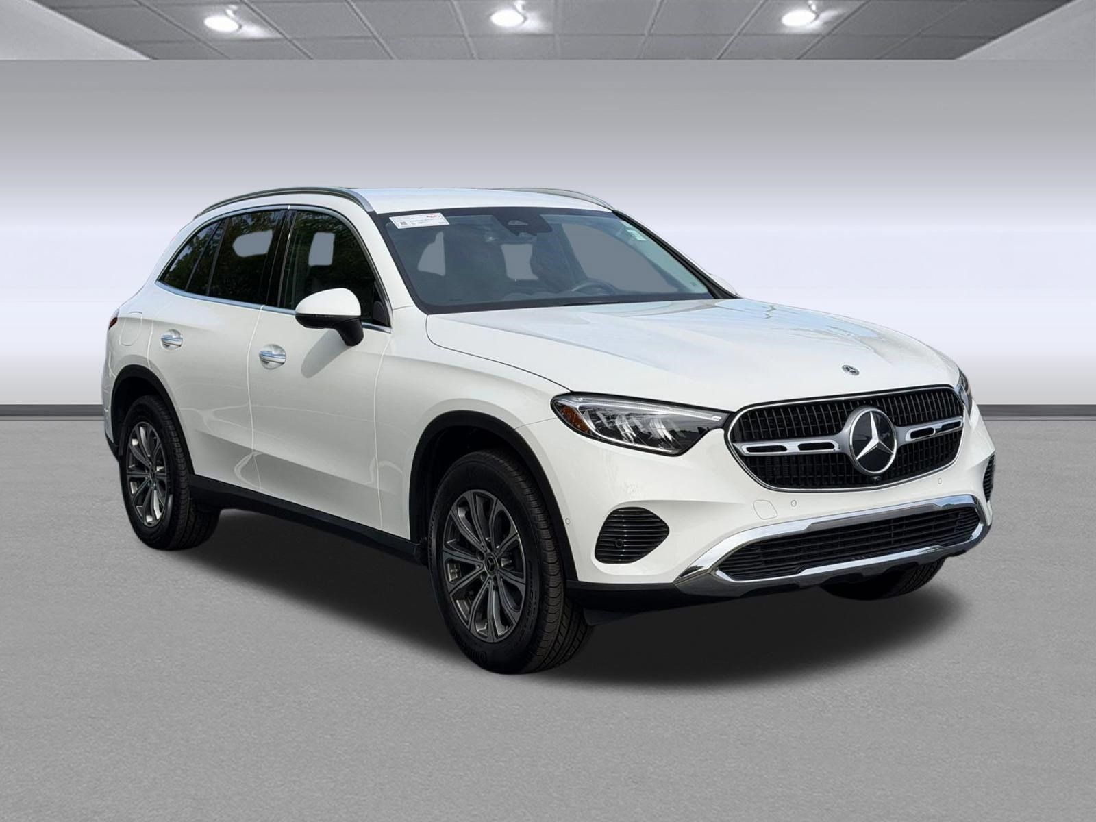 Used 2024 Mercedes-Benz GLC 300 4MATIC image 7