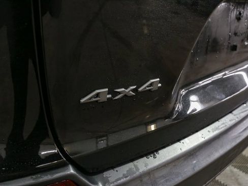 Used 2022 Jeep Cherokee Trailhawk w/ Premium Leather Package image 10