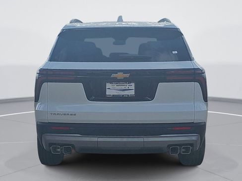 New 2026 Chevrolet Traverse LT FWD image 4