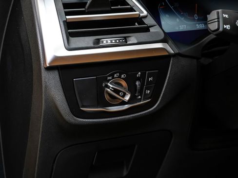 Used 2025 BMW X4 xDrive30i image 33