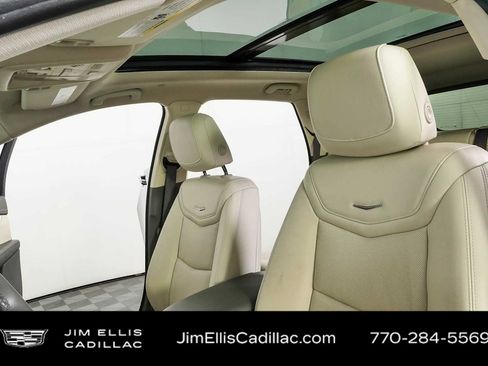 Used 2020 Cadillac XT5 Premium Luxury FWD image 5