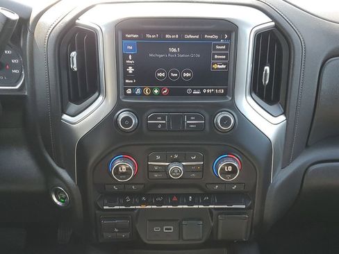 Used 2020 Chevrolet Silverado 1500 RST w/ All-Star Edition image 45