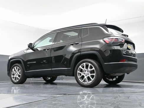 Used 2022 Jeep Compass Latitude w/ Sun and Sound Group image 52