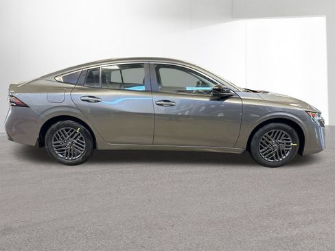 New 2026 Nissan Sentra SV w/ SV Convenience Package FWD image 36