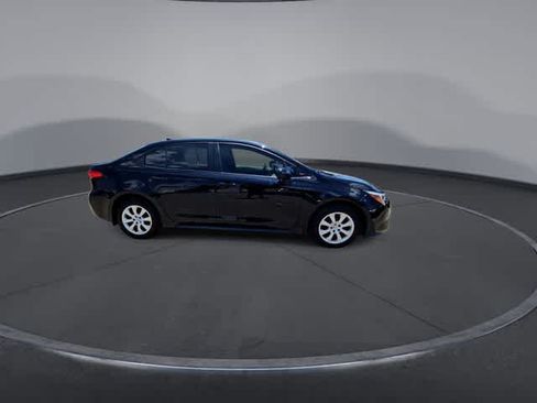 Used 2025 Toyota Corolla LE FWD image 9